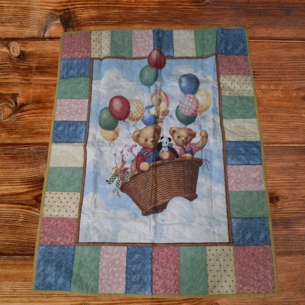 BABY BLANKET/QUILT WITH TEDDY BEARS 34 X 44 INCHES MULTICOLORED CLASSIC